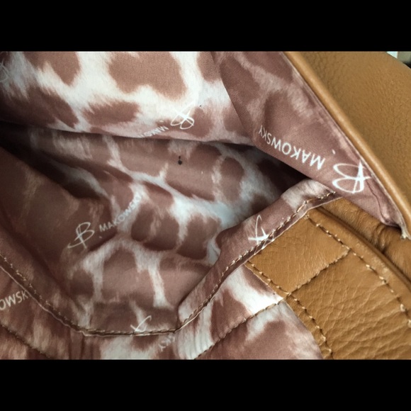 More Photos! B. makowsky Camel Hobo Shoulder Bag - Picture 4 of 8